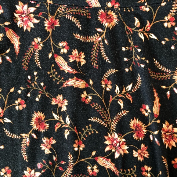 Dress Barn Westport Black Floral Skirt Sz 1X NWT - Picture 2 of 3